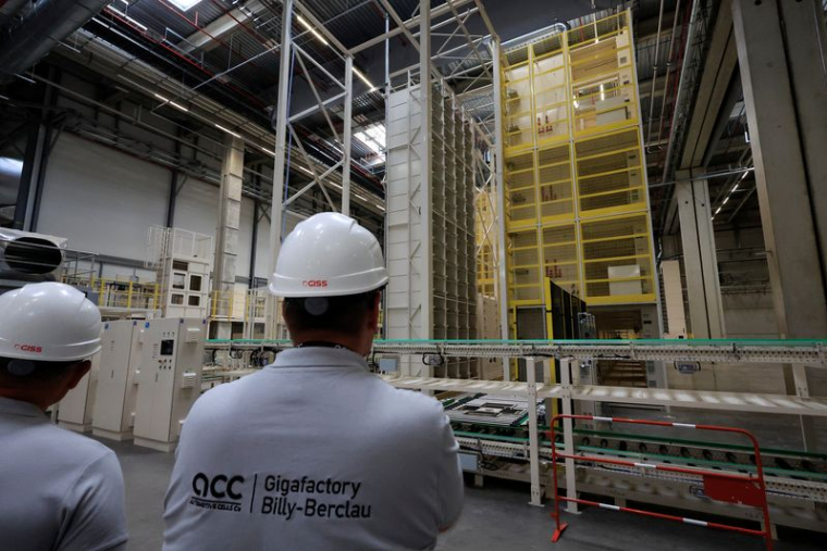 ACC inaugure sa gigafactory dans le nord de la France