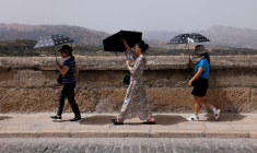 Photo d'archives: La troisième vague de chaleur de l'été frappe l'Espagne