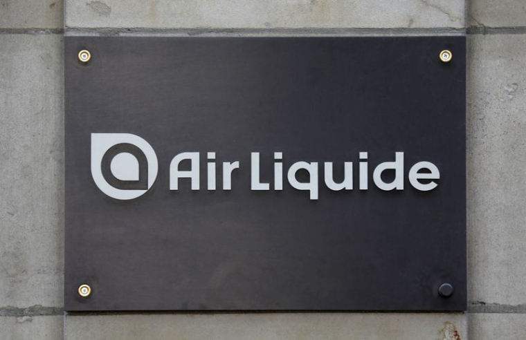 AIR LIQUIDE QUITTE LA RUSSIE, VA TRANSFÉRER SES ACTIVITÉS AUX DIRIGEANTS LOCAUX