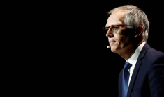 Carlos Tavares lors du Sommet de l'automobile de Paris