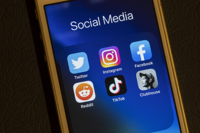 Clubhouse, un réseau social d’un nouveau genre - iStock-hapabapa