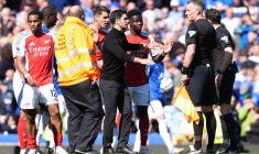 Mikel Arteta rage sur un penalty sifflé