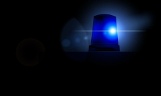 La propriétaire d'un logement doit avancer les frais de réparation après le passage des forces de l'ordre. (illustration) (Geralt / Pixabay)