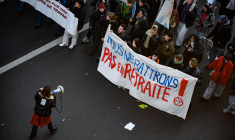 Manifestation contre la réforme des retraites à Paris, le 7 février 2023. ( AFP / JULIEN DE ROSA )