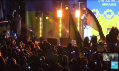 Ukraine, un an après : Paris, Lisbonne, Londres, New York... rendent hommage à la résistance ukrainienne