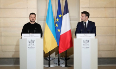 Le président français Macron rencontre le président ukrainien Zelenskiy à Paris