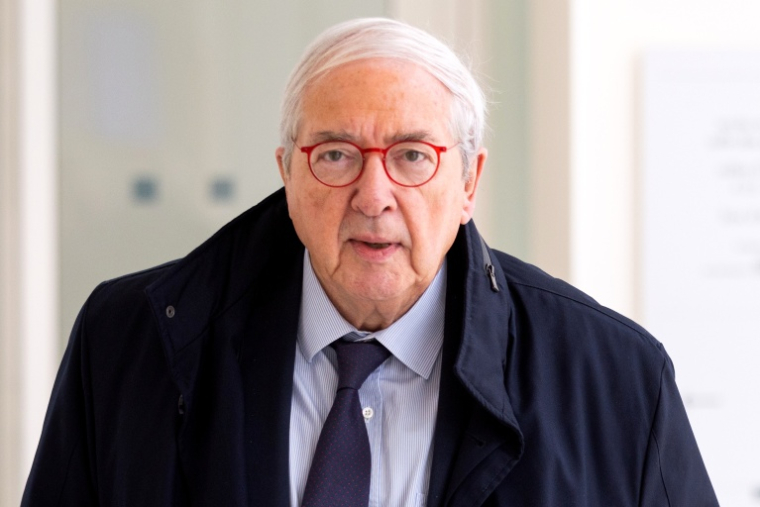 Le politicien socialiste français Jean-Paul Huchon à Paris, le 15 mai 2024 ( AFP / Antonin UTZ )