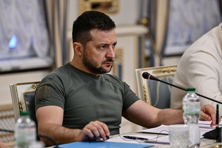 Photo d'archives du président ukrainien Volodymyr Zelenskiy lors d'une réunion