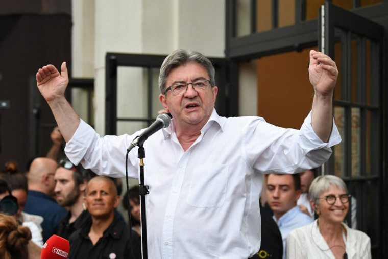 Jean-Luc Mélenchon à Paris, le 19 juin 2022. ( AFP / BERTRAND GUAY )