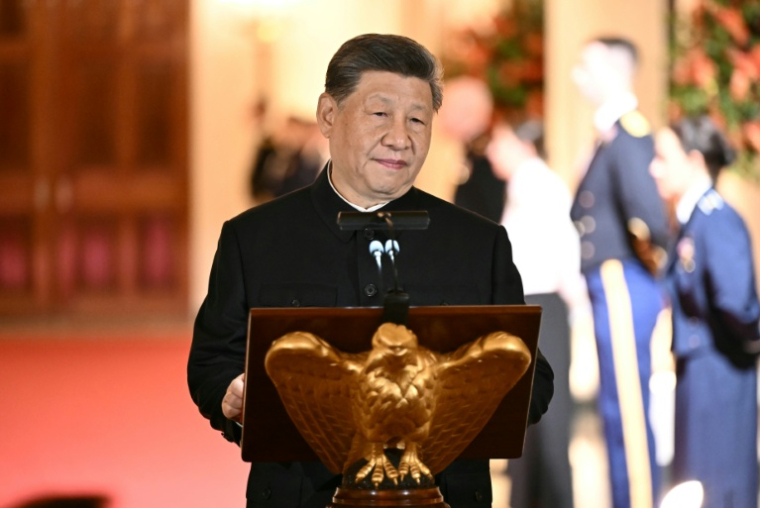 Le président chinois Xi Jinping prend la parole lors d'un dîner de gala dans la salle Est de la Maison Blanche, à Washington, le 24 septembre 2026 ( AFP / Brendan SMIALOWSKI )
