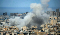 La fumée d'une frappe aérienne israélienne sur la banlieue sud de Beyrouth, le 6 avril 2026 au Liban ( AFP / ibrahim AMRO )