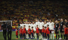 « Les tribunes expriment ce qui flotte dans la société espagnole »