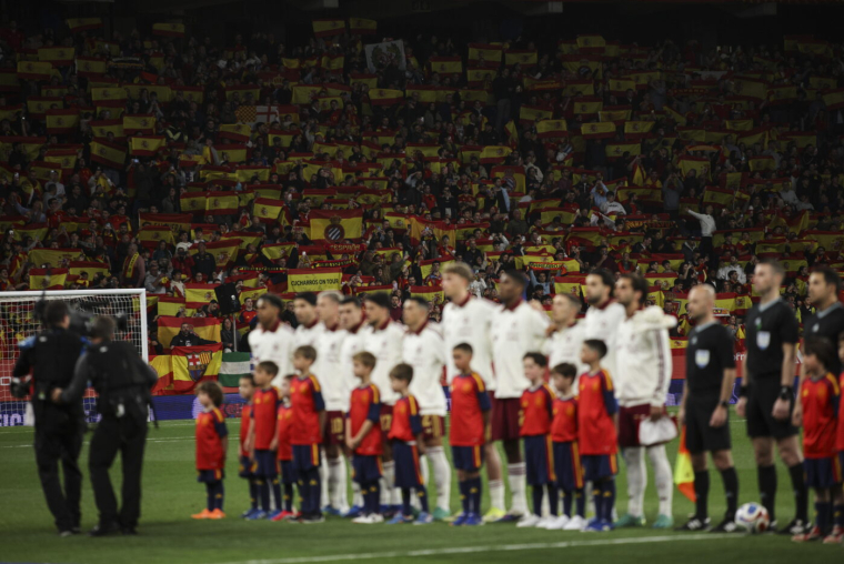 « Les tribunes expriment ce qui flotte dans la société espagnole »