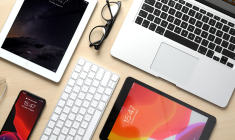 Apple célèbre ces 50 ans dans le monde entier. (crédit: Adobe Stock)