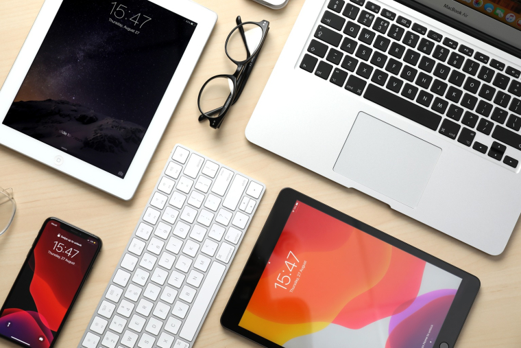 Apple c&eacute;l&egrave;bre ces 50 ans dans le monde entier. (cr&eacute;dit: Adobe Stock)