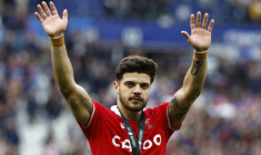 Pays de Galles - Stade de France, Saint-Denis, France - Le Français Romain Ntamack célèbre après le match.