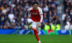 L'Ajax veut se relancer et relancer un talent japonais