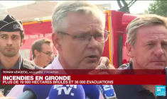 Incendies en France : conférence de presse du sous-préfet d'Arcachon