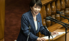 La Première ministre japonaise Sanae Takaichi devant le Parlement le 5 octobre 2026, à Tokyo ( AFP / Yuichi YAMAZAKI )