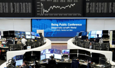 L'indice boursier allemand DAX est photographié à la bourse de Francfort