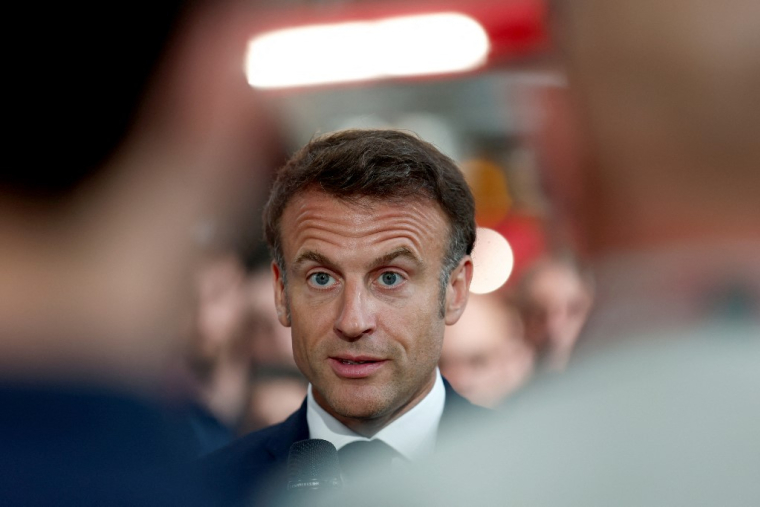 Emmanuel Macron à Villaroche, le 16 juin 2023. ( POOL / GONZALO FUENTES )