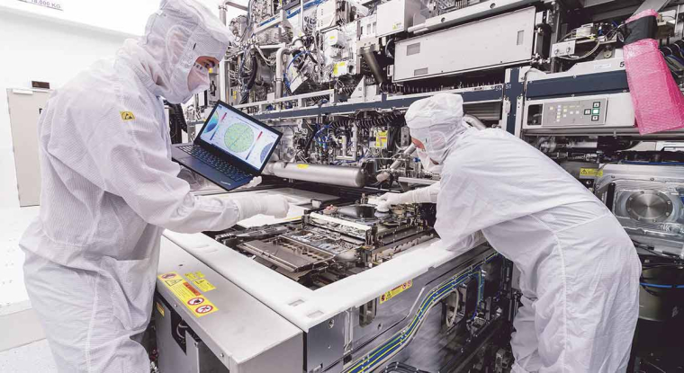 ASML perpétue l’art de la lithographie flamande. (© ASML)