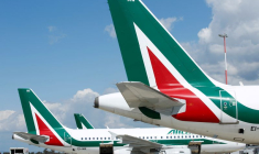 UE ET ITALIE SE RAPPROCHENT D'UN ACCORD SUR ALITALIA, DIT BRUXELLES