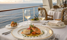 Notre imaginaire du repas gastronomiques reste très associé, en France, à la présence de viande. (crédit: Adobe Stock)