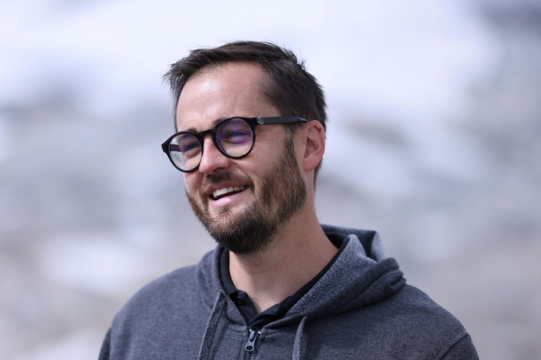 Clément Colin, président d'Altta, la société publique qui a repris la gestion du domaine skiable de la Grande Motte, le 11 juillet 2026 à Tignes, en Savoie ( AFP / Alex MARTIN )
