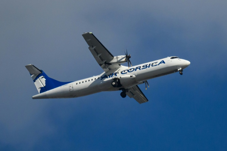 Environ un quart des vols de la compagnie Air Corsica ont été annulés vendredi au départ et à l'arrivée des quatre aéroports de Corse ( AFP / Loic VENANCE )