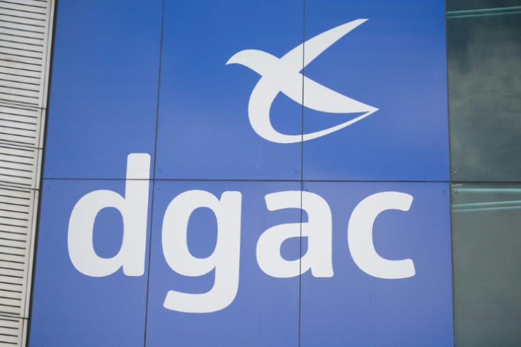 Le logo de la Direction générale de l'aviation civile (DGAC) à Issy-les-Moulineaux le 6 janvier 2025 ( AFP / Martin LELIEVRE )