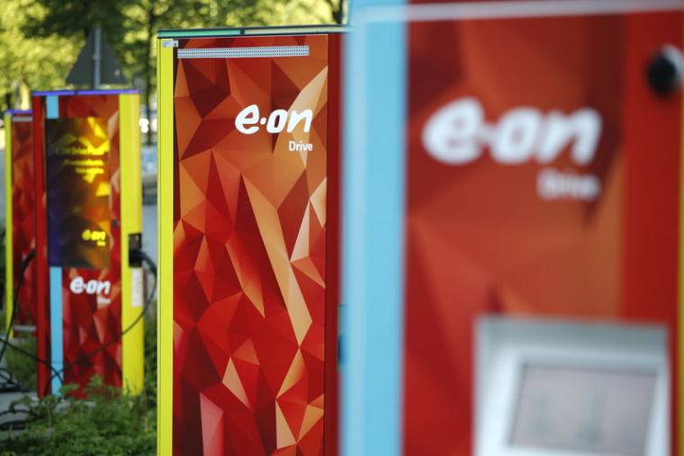 E.ON PRÉDIT UN BÉNÉFICE ANNUEL DANS LE HAUT DE SES PRÉVISIONS