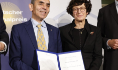 Ugur Sahin et Ozlem Tureci à Berlin, en Allemagne, le 10 juin 2025. ( AFP / ODD ANDERSEN )