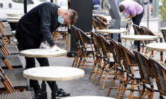 Les professionnels constatent une augmentation brutale des réservations en vue de la réouverture des terrasses. (© L. Marin / AFP)