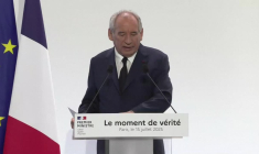 Budget: un fonctionnaire sur trois partant à la retraite non remplacé (Bayrou)