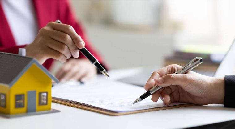 Renouvellement du bail locatif : votre loyer peut-il être renégocié ? / iStock.com - Wasan Tita