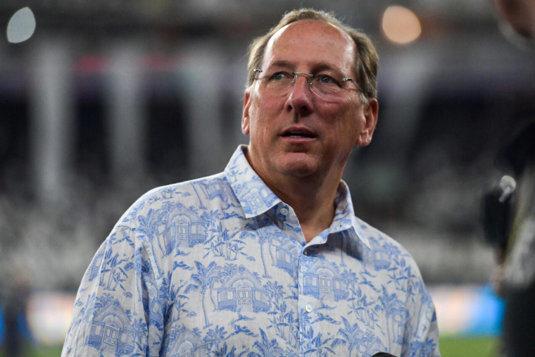 John Textor en passe d'acquérir un nouveau club historique du football anglais