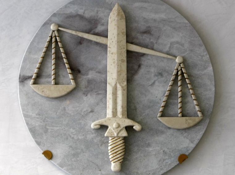 LA "MARRAINE DU PANIER" JUGÉE POUR FRAUDE À LA TVA SUR LE CO2