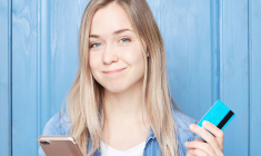 L'ouverture d'un compte Freedom peut aider votre enfant à acquérir les bons réflexes avec l'argent (Crédits : Adobe Stock)