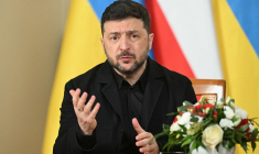 Volodymyr Zelensky à Varsovie, en Pologne, le 19 décembre 2025. ( AFP / SERGEI GAPON )