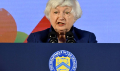 La secrétaire au Trésor américain, Mme Yellen, s'exprime lors d'une conférence de presse en Inde