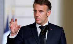 Le président français Emmanuel Macron s'exprime à l'issue d'une réunion à l'Elysée, à Paris, le 1er juin 2026 ( POOL / Ludovic MARIN )