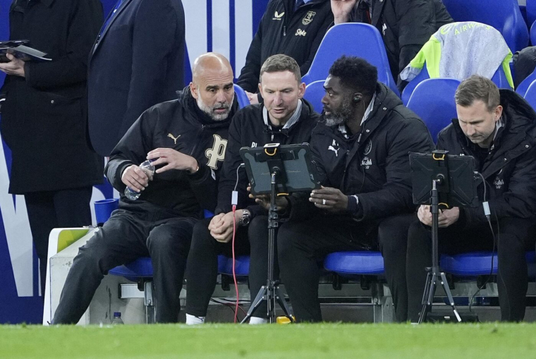 Les départs ne s'arrêtent plus à Manchester City
