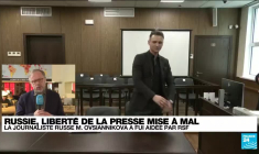 La journaliste Ovsiannikova sort un livre autobiographique après sa fuite de Russie