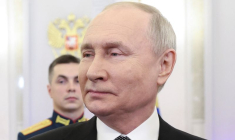 Le président russe Poutine assiste à une cérémonie de remise de prix à Moscou