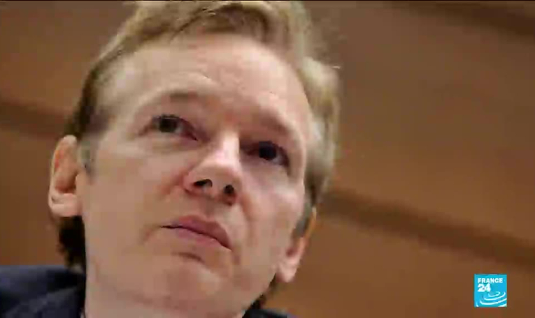 Affaire WikiLeaks : Julian Assange, lanceur d'alerte encensé devenu paria
