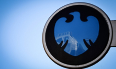 ( AFP / ADRIAN DENNIS )