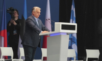Orban dénonce "un échange organisé de populations pour remplacer le socle culturel" européen