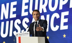 Emmanuel Macron, le 25 avril 2024, à Paris ( POOL / CHRISTOPHE PETIT TESSON )