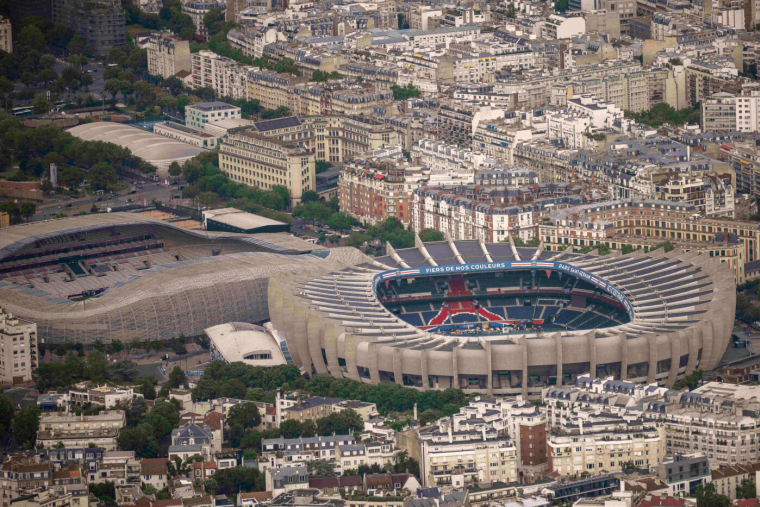 Massy ou Poissy : où fera-t-il bon vivre pour le PSG ?